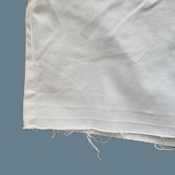 Y2K Low Rise White Denim Mini Skirt US 9 Frayed Raw Hem 2000s - Picture 5 of 7